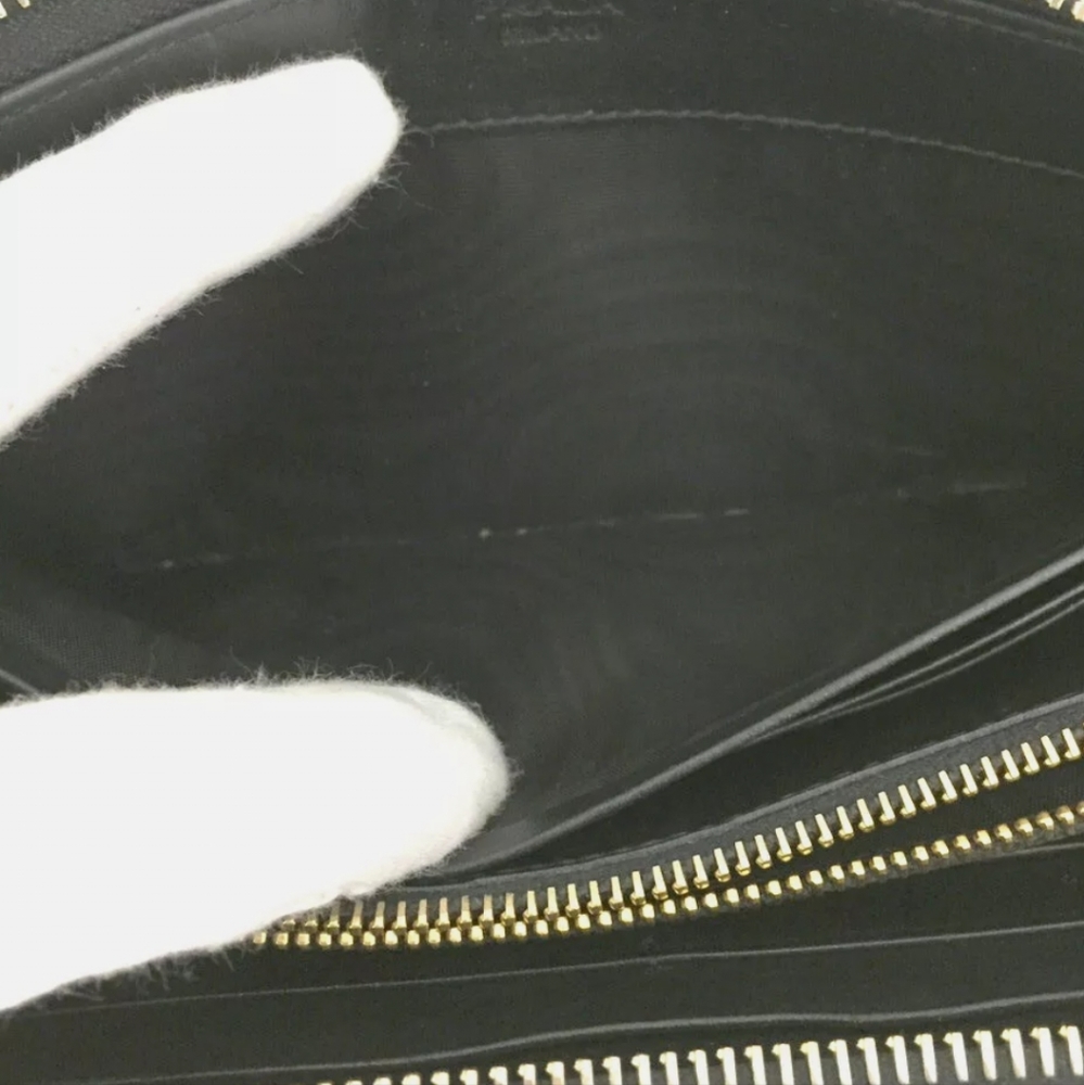 Prada Black Quilted Zip Wallet with Gold Logo - Picture 6 of 9